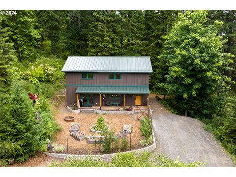 A home in Mt Hood Prkdl