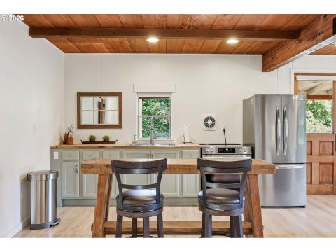 Tiny photo for 85338 Nestle Way, Pleasant Hill, OR 97455 (MLS # 110565088)