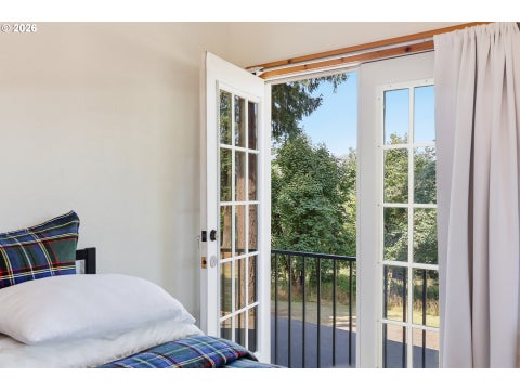 Tiny photo for 85338 Nestle Way, Pleasant Hill, OR 97455 (MLS # 110565088)