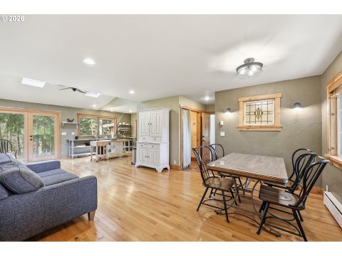 Tiny photo for 85338 Nestle Way, Pleasant Hill, OR 97455 (MLS # 110565088)