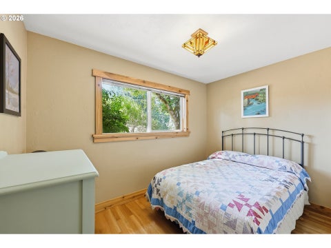 Tiny photo for 85338 Nestle Way, Pleasant Hill, OR 97455 (MLS # 110565088)