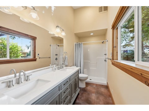 Tiny photo for 85338 Nestle Way, Pleasant Hill, OR 97455 (MLS # 110565088)