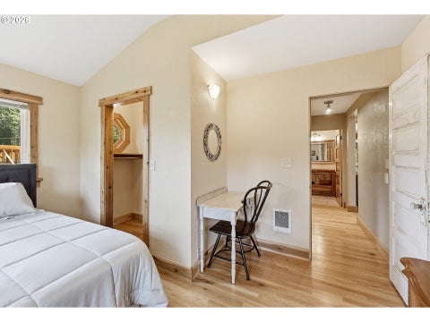 Tiny photo for 85338 Nestle Way, Pleasant Hill, OR 97455 (MLS # 110565088)