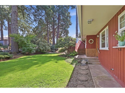 Tiny photo for 85338 Nestle Way, Pleasant Hill, OR 97455 (MLS # 110565088)