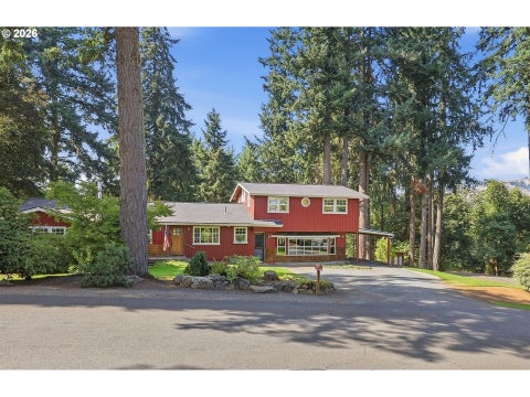 Photo of 85338 Nestle Way, Pleasant Hill, OR 97455 (MLS # 110565088)