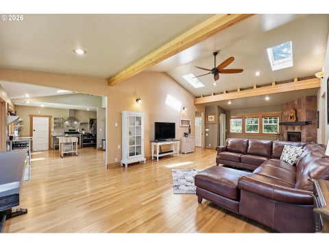 Tiny photo for 85338 Nestle Way, Pleasant Hill, OR 97455 (MLS # 110565088)