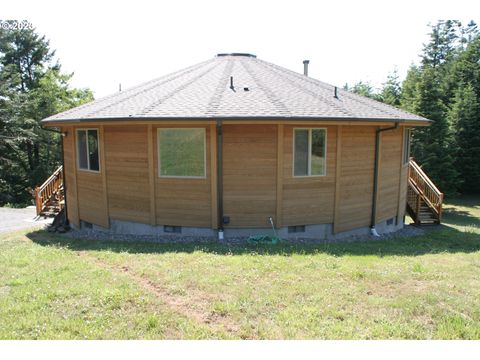 A home in Gold Beach