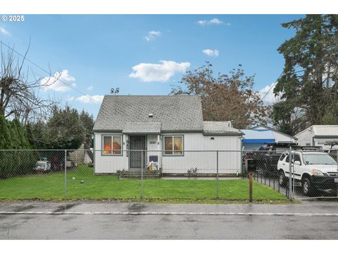 3680 BLOSSOM DR Salem OR 97305