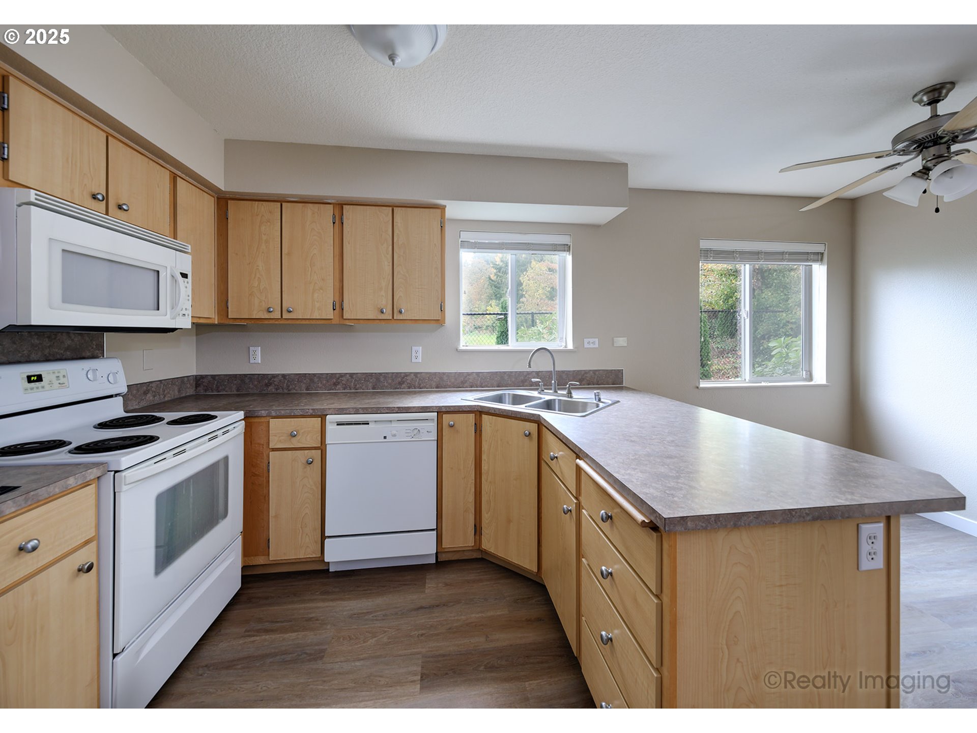 14609 NE 20TH AVE C101