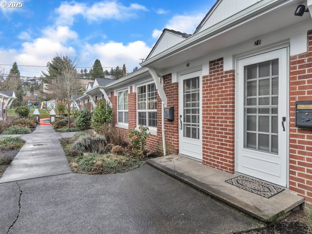2621 NW RALEIGH ST 26
