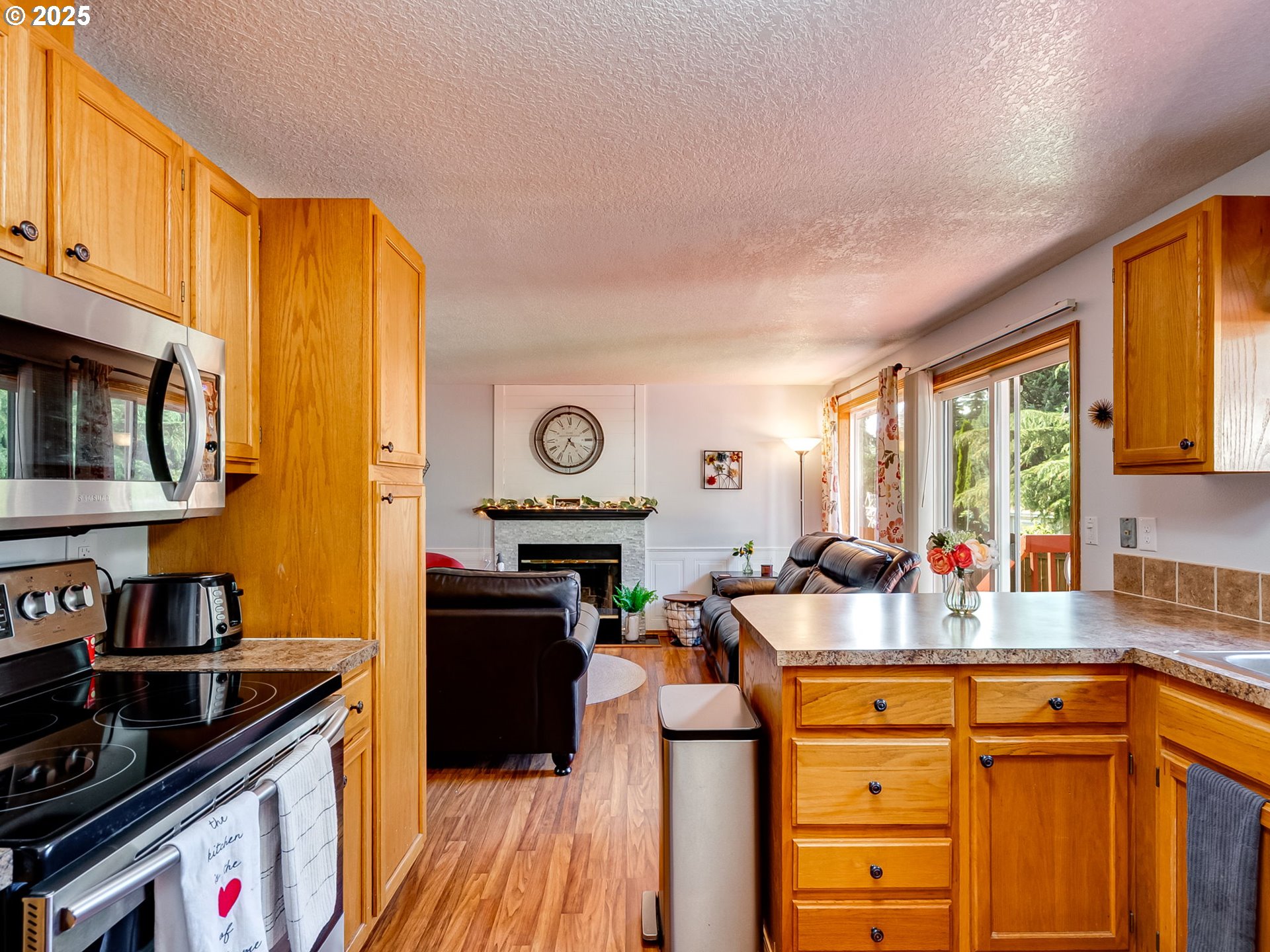 Vancouver, Washington 98662, United States, 4 Bedrooms Bedrooms, ,3 BathroomsBathrooms,Residential,Active,143436