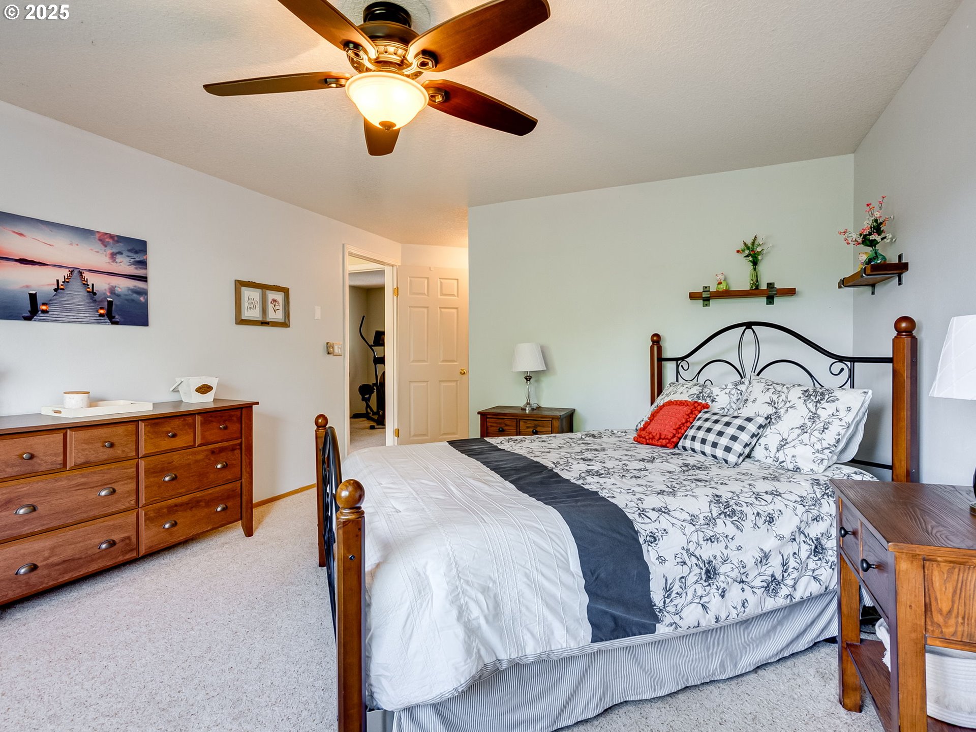 Vancouver, Washington 98662, United States, 4 Bedrooms Bedrooms, ,3 BathroomsBathrooms,Residential,Active,143436