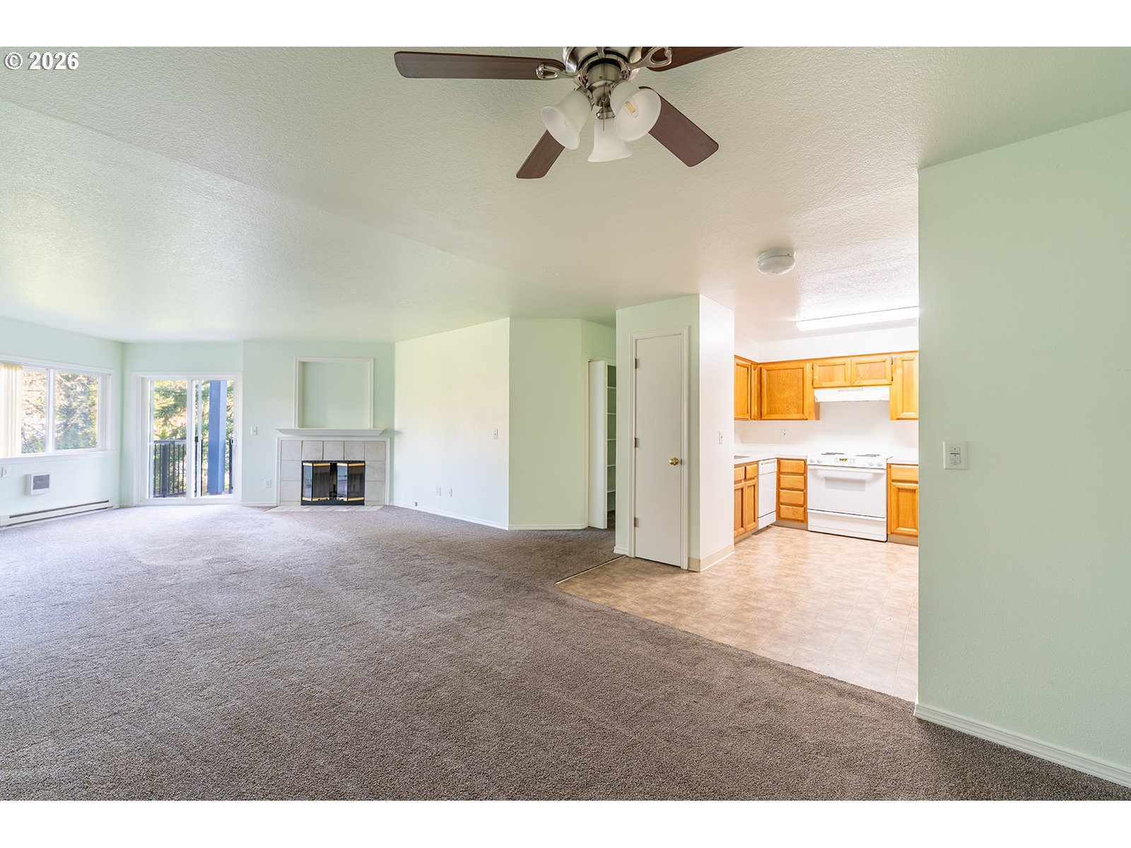 8720 SW TUALATIN RD 206