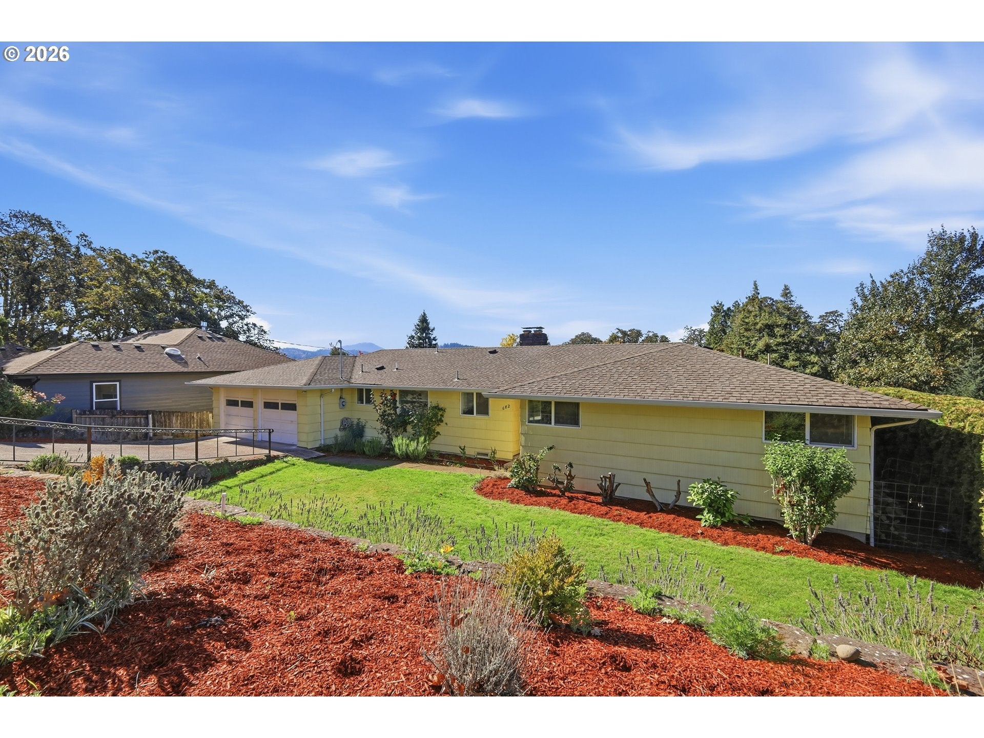 682 SUNSET DR
