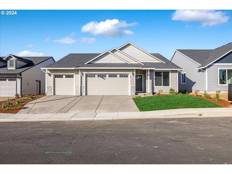 A home in Yamhill