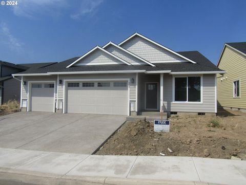 A home in Yamhill