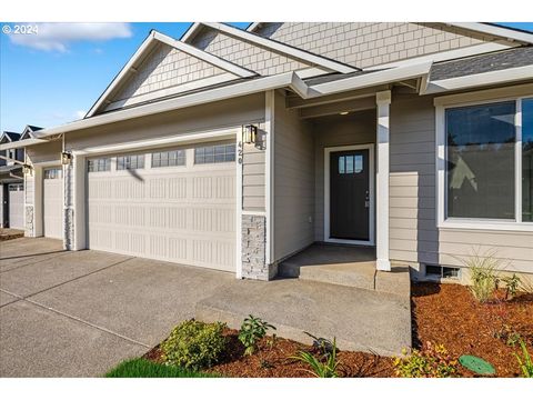 A home in Yamhill