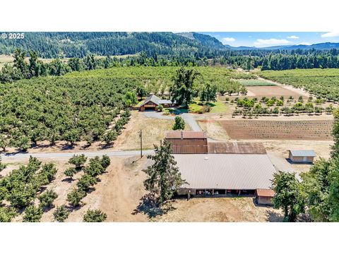 Tiny photo for 82682 River Dr, Creswell, OR 97426 (MLS # 24405333)