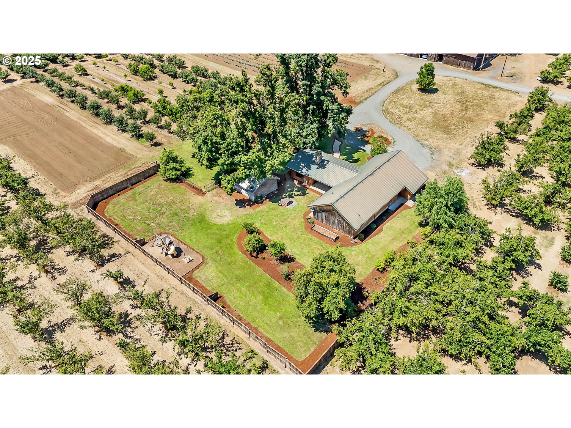 82682 RIVER DR