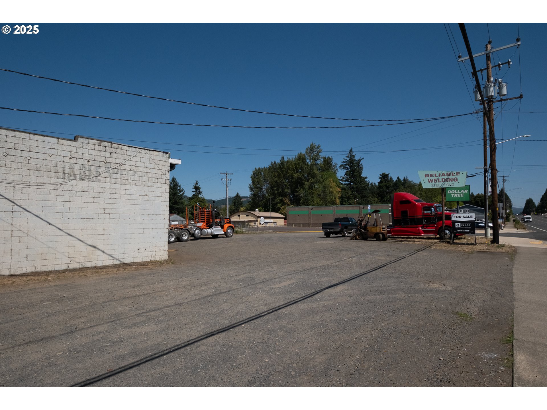 2324 MAIN ST