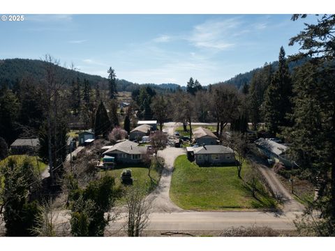 113 LONE PINE LN Roseburg OR 97470