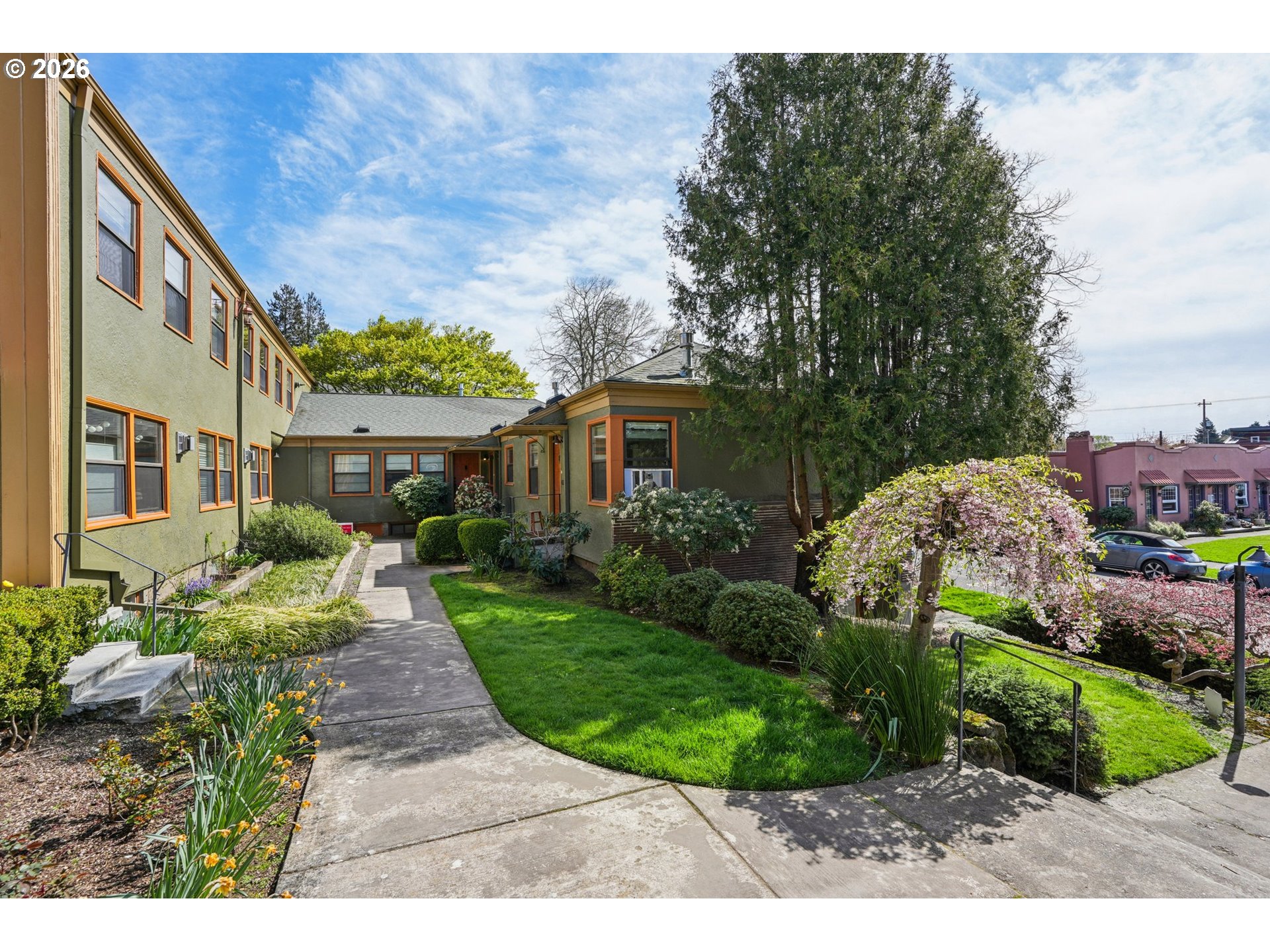 2025 SE CARUTHERS ST 17