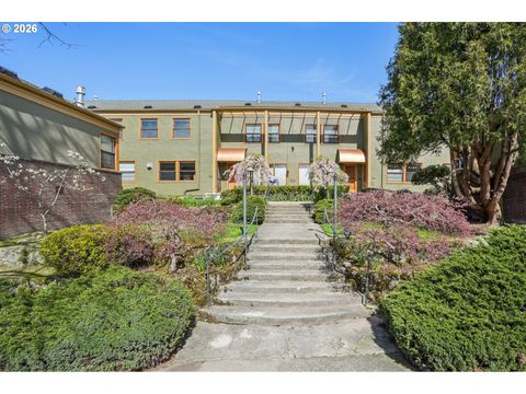 2025 SE CARUTHERS ST 17 Portland OR 97214