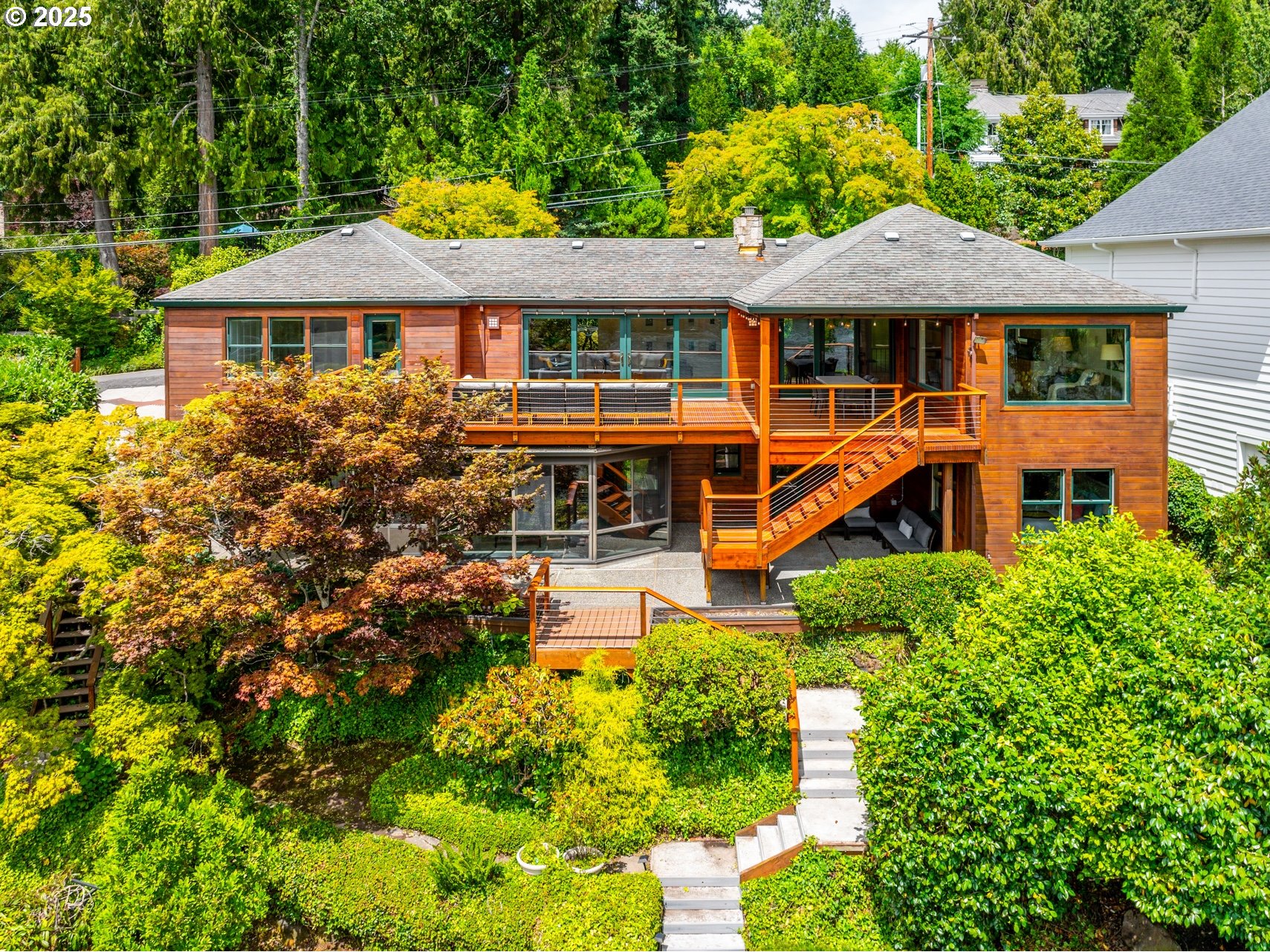 2490 SUMMIT DR
