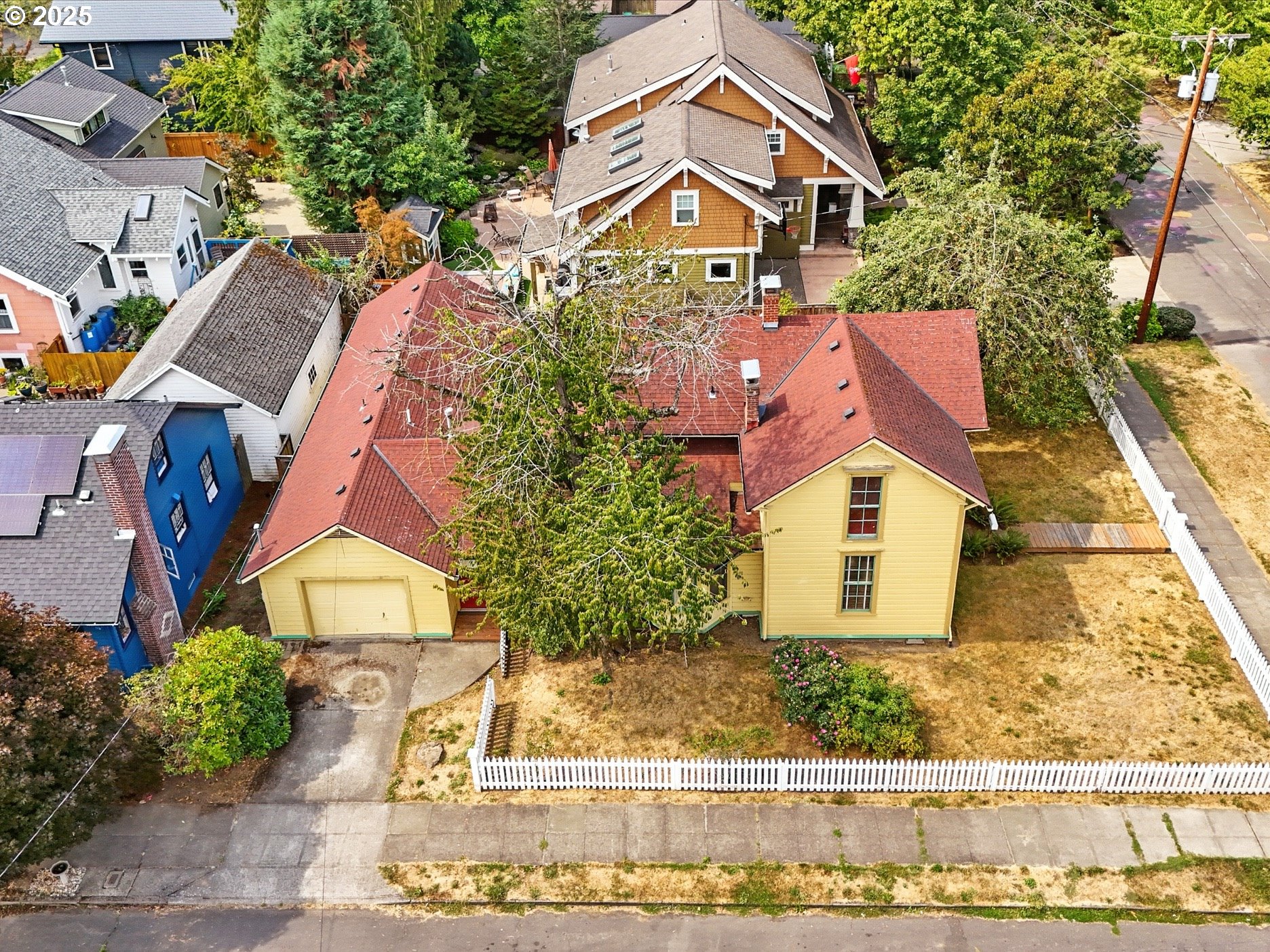 Photo 1 of 47 — 4272 SE WASHINGTON ST, Portland, OR 97215