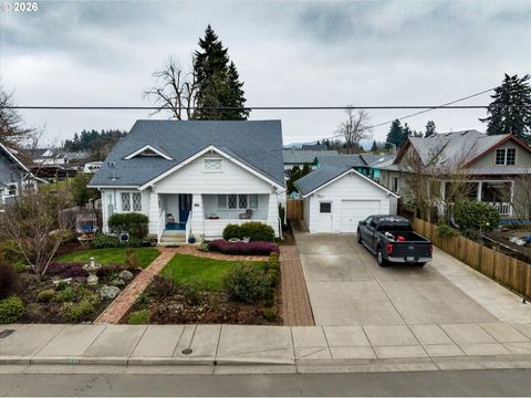 Tiny photo for 524 N 5th St, Creswell, OR 97426 (MLS # 725823556)