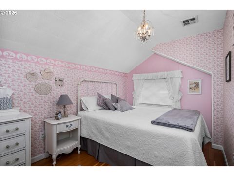 Tiny photo for 524 N 5th St, Creswell, OR 97426 (MLS # 725823556)