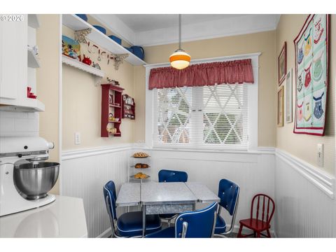 Tiny photo for 524 N 5th St, Creswell, OR 97426 (MLS # 725823556)