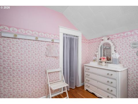 Tiny photo for 524 N 5th St, Creswell, OR 97426 (MLS # 725823556)