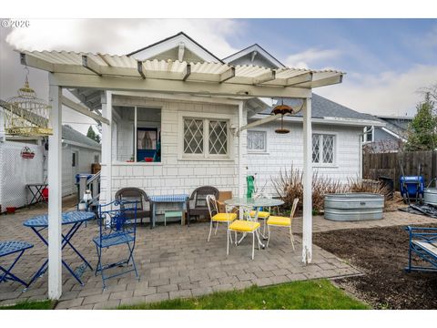 Tiny photo for 524 N 5th St, Creswell, OR 97426 (MLS # 725823556)