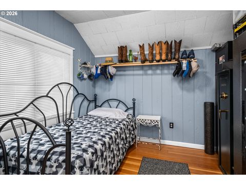 Tiny photo for 524 N 5th St, Creswell, OR 97426 (MLS # 725823556)