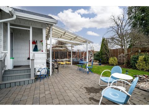 Tiny photo for 524 N 5th St, Creswell, OR 97426 (MLS # 725823556)