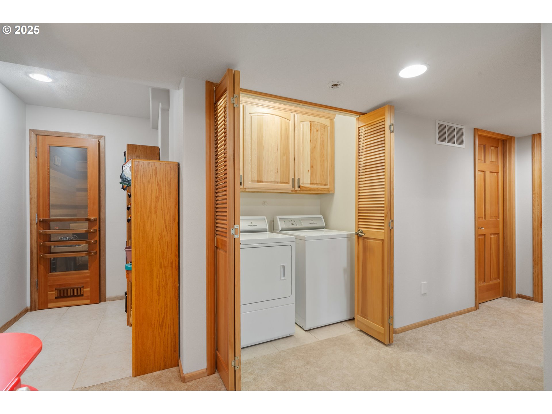 Oceanside, Oregon 97134, United States, 4 Bedrooms Bedrooms, ,4 BathroomsBathrooms,Residential,Active,104011