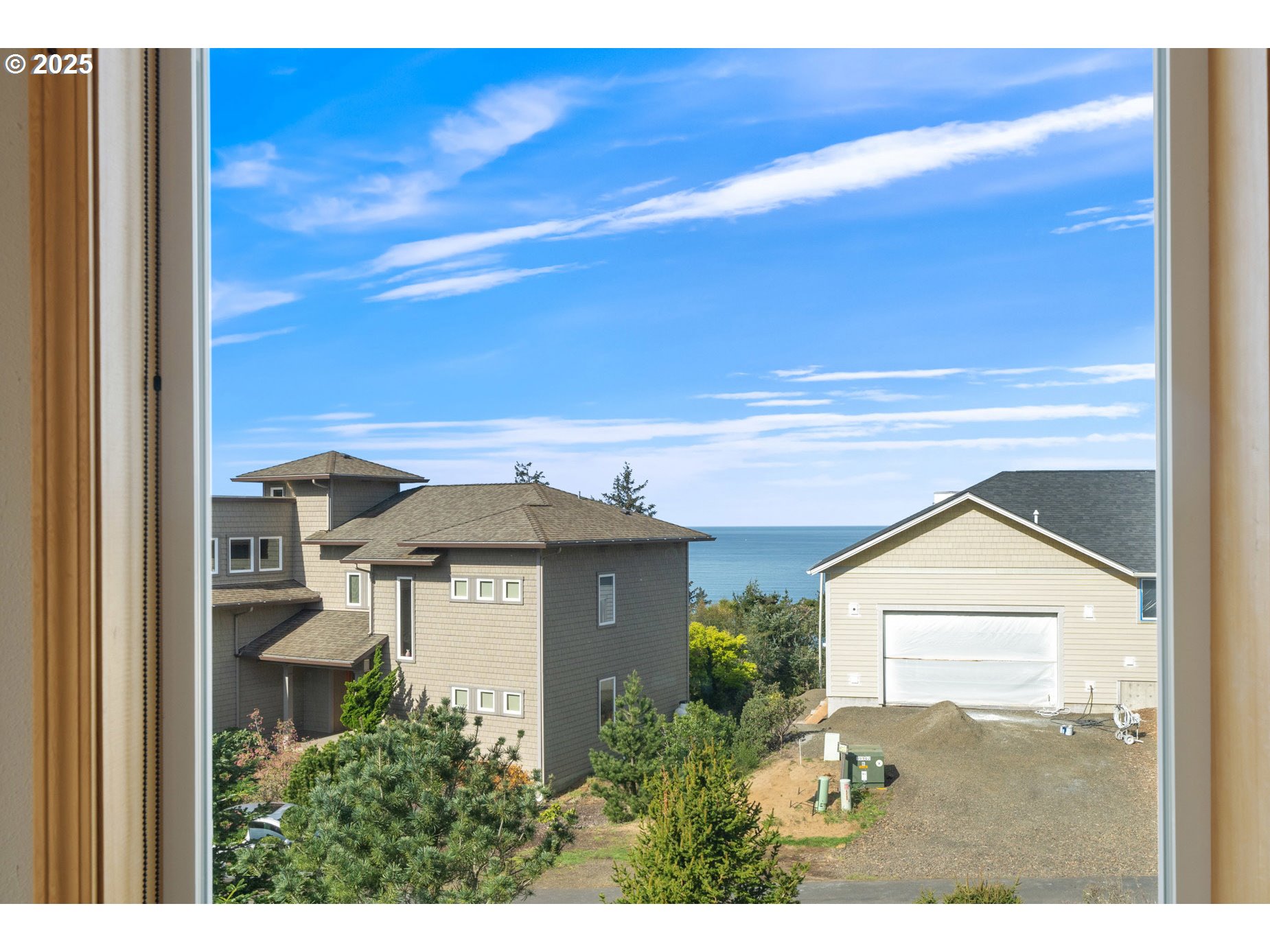 Oceanside, Oregon 97134, United States, 4 Bedrooms Bedrooms, ,4 BathroomsBathrooms,Residential,Active,104011
