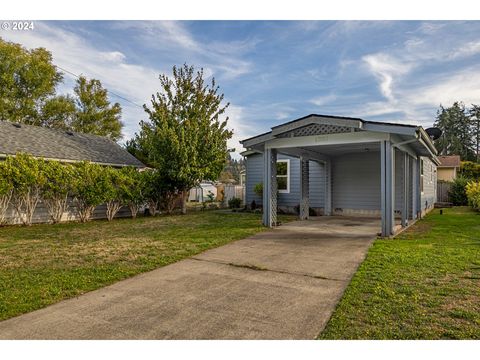 A home in Coos Bay