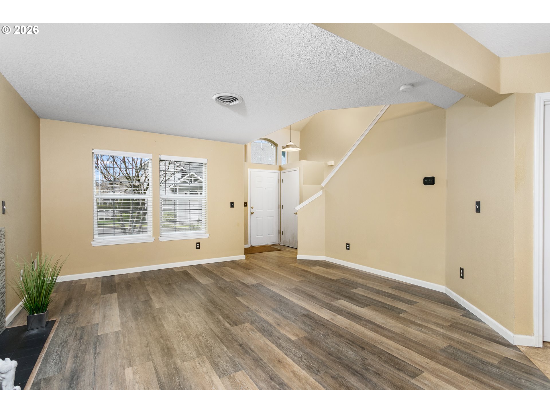 17200 SE 26TH DR Q59