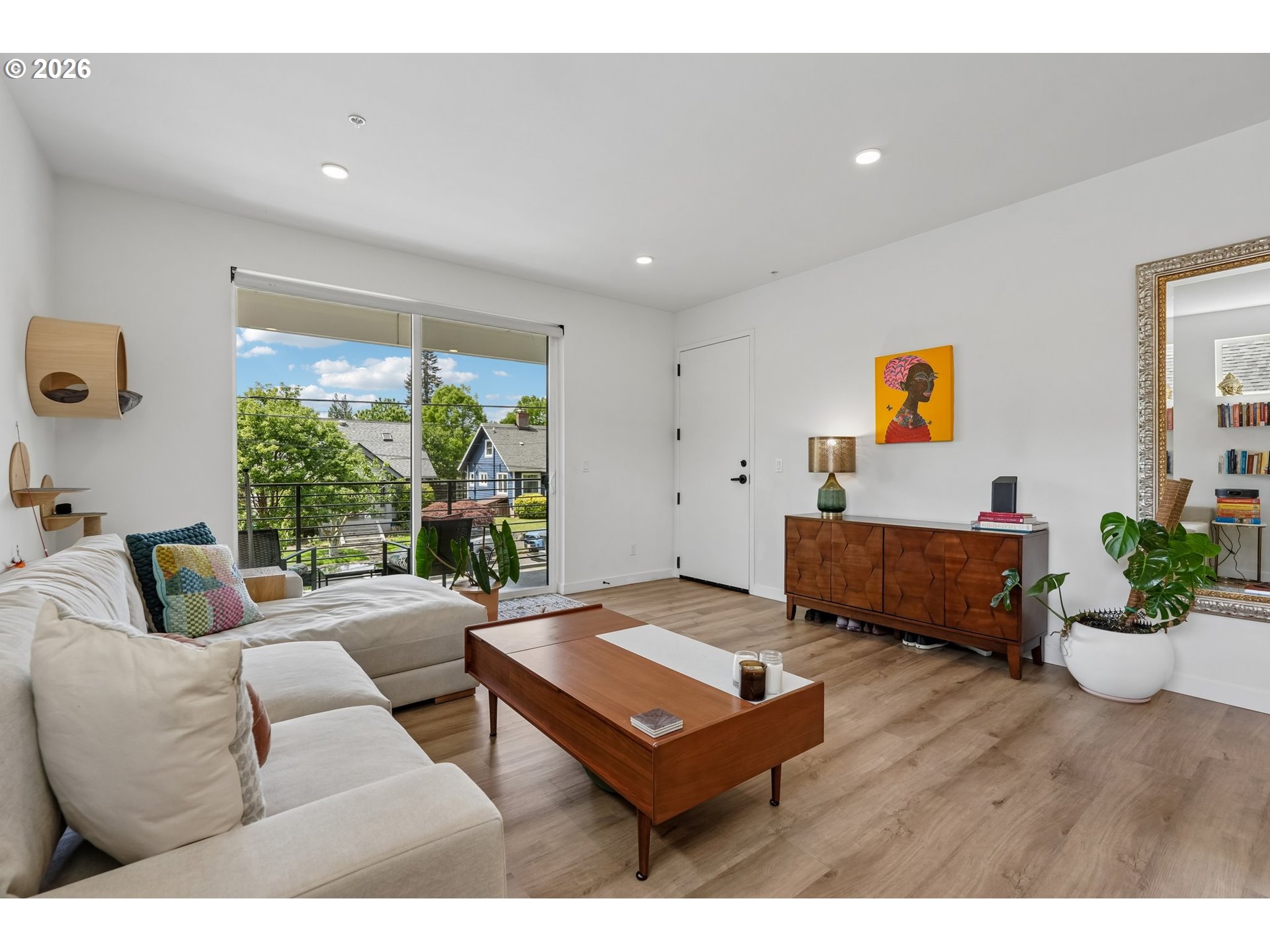 3920 N MONTANA AVE 202