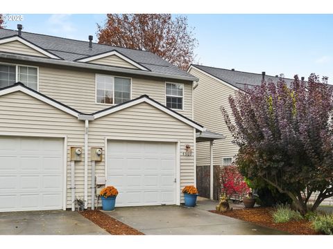 4909 NE HOLMAN ST Portland OR 97218