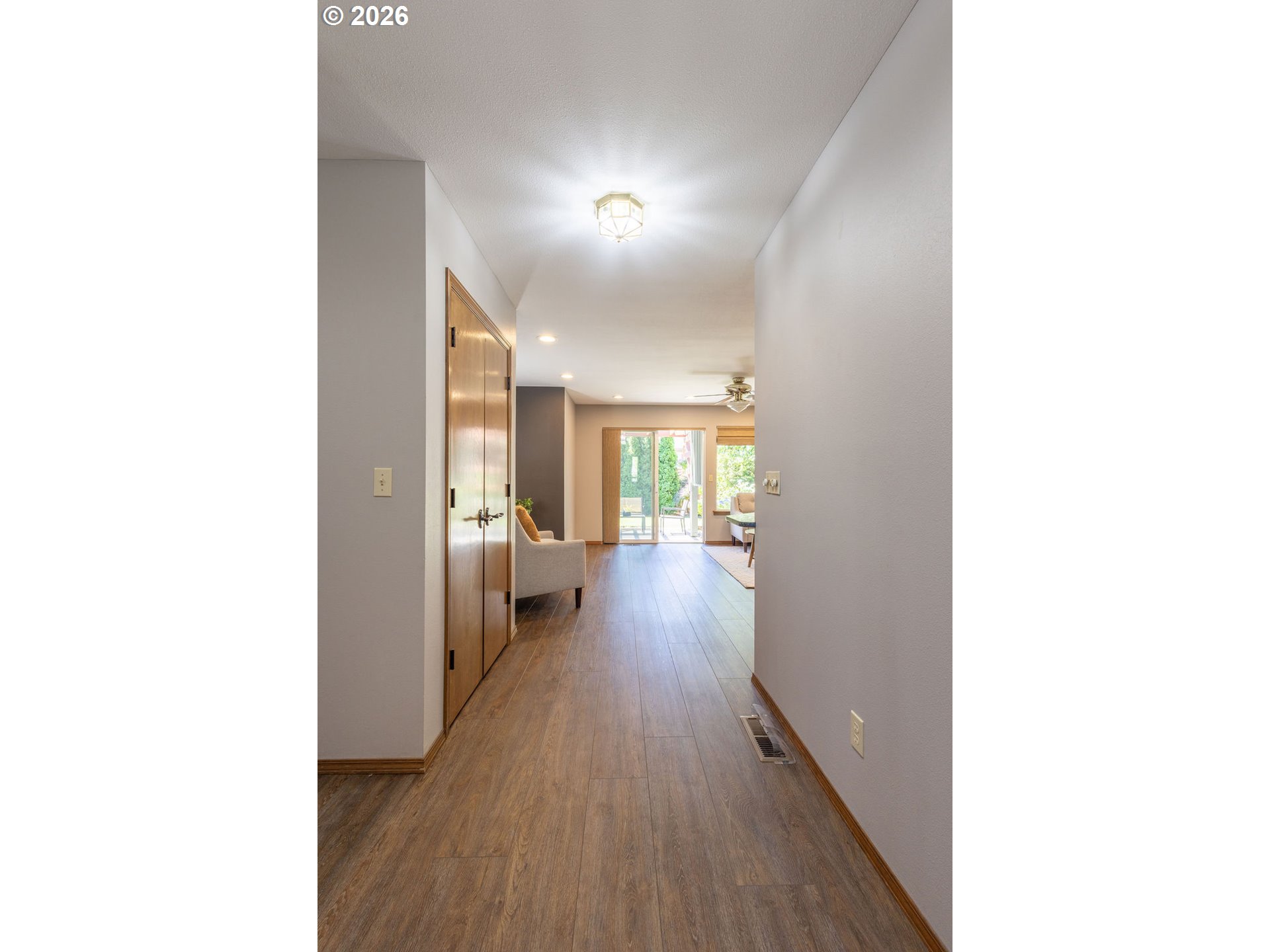 809 SIEVERKROPP DR