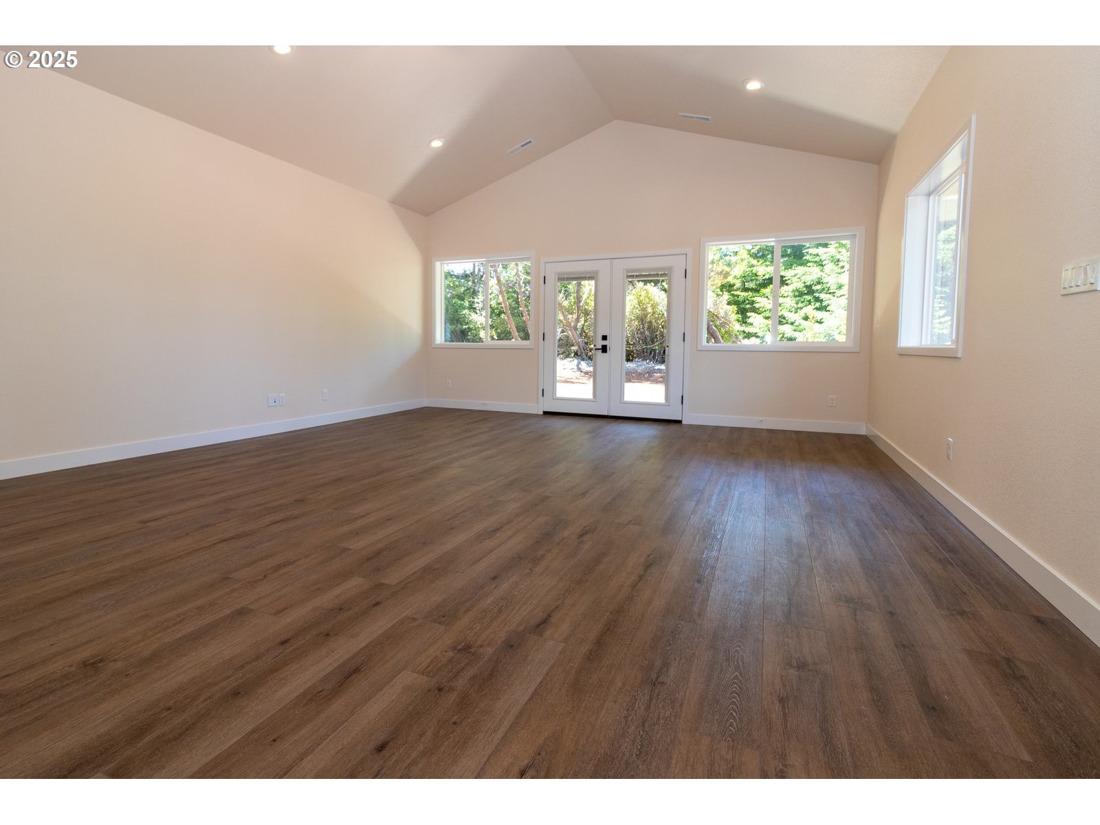 1 BONNETT WAY