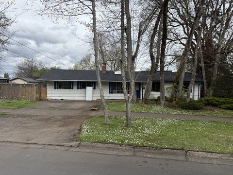 395 E 46TH AVE Eugene OR 97405