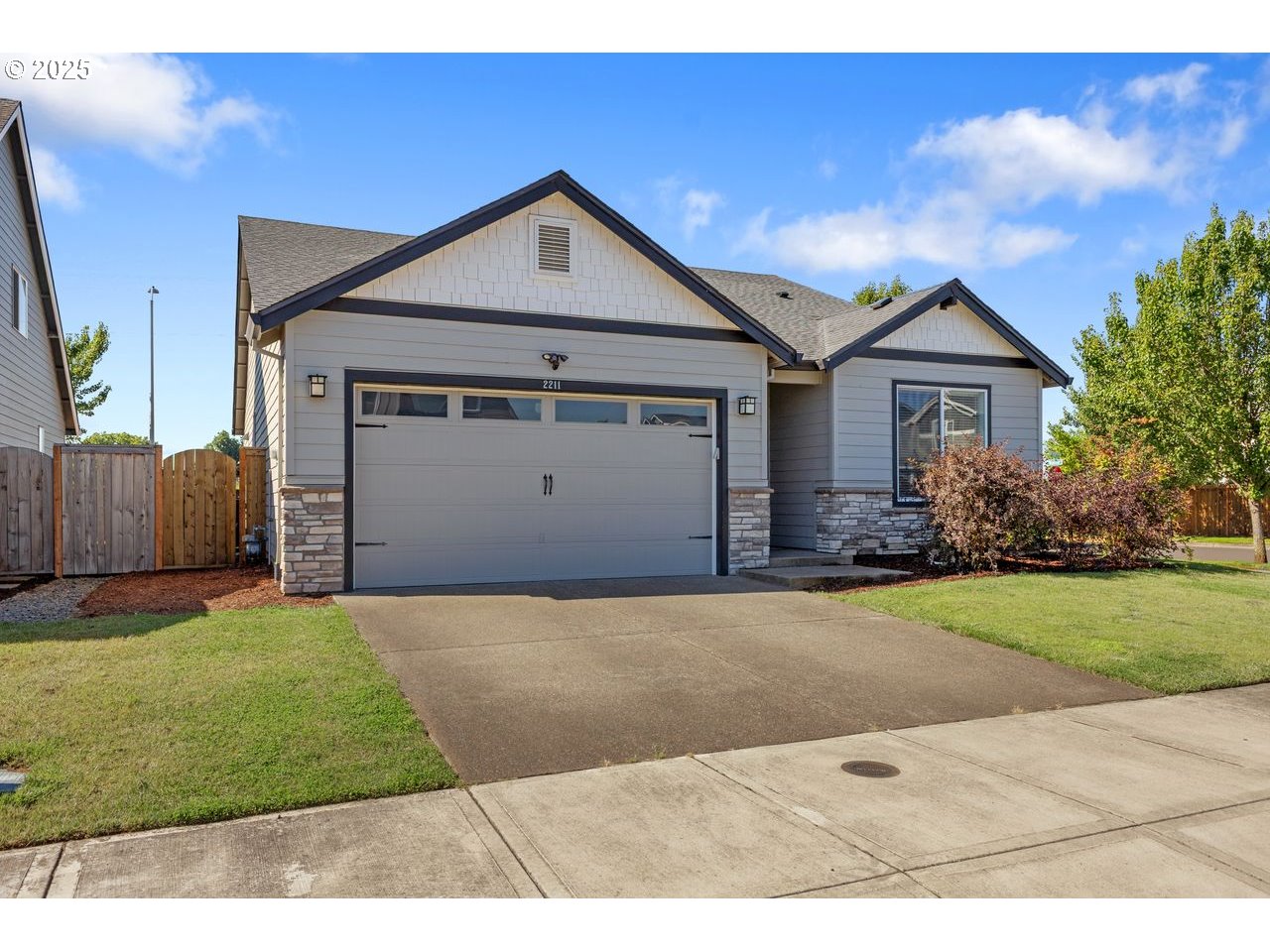 2211 SE 12TH AVE