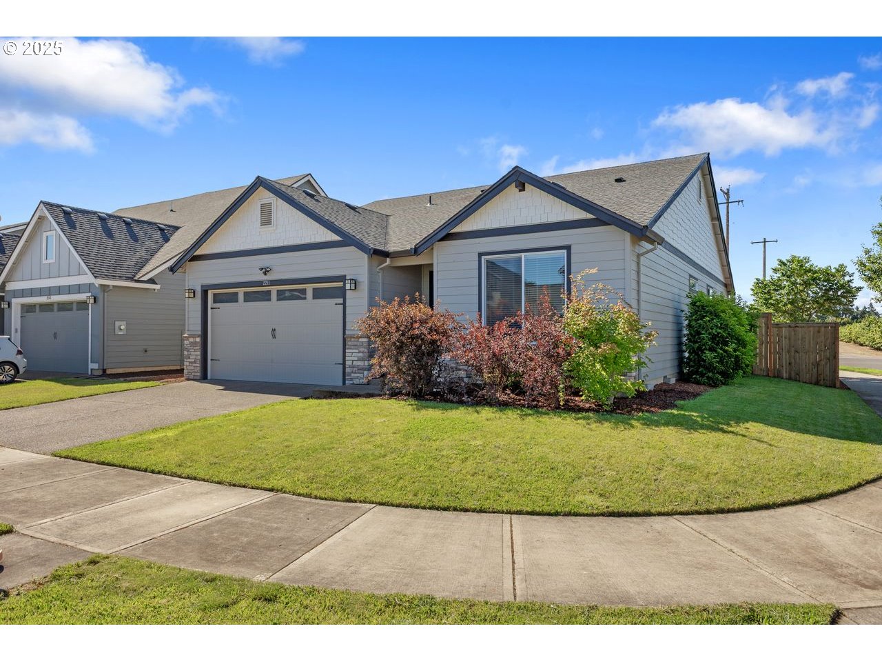 2211 SE 12TH AVE