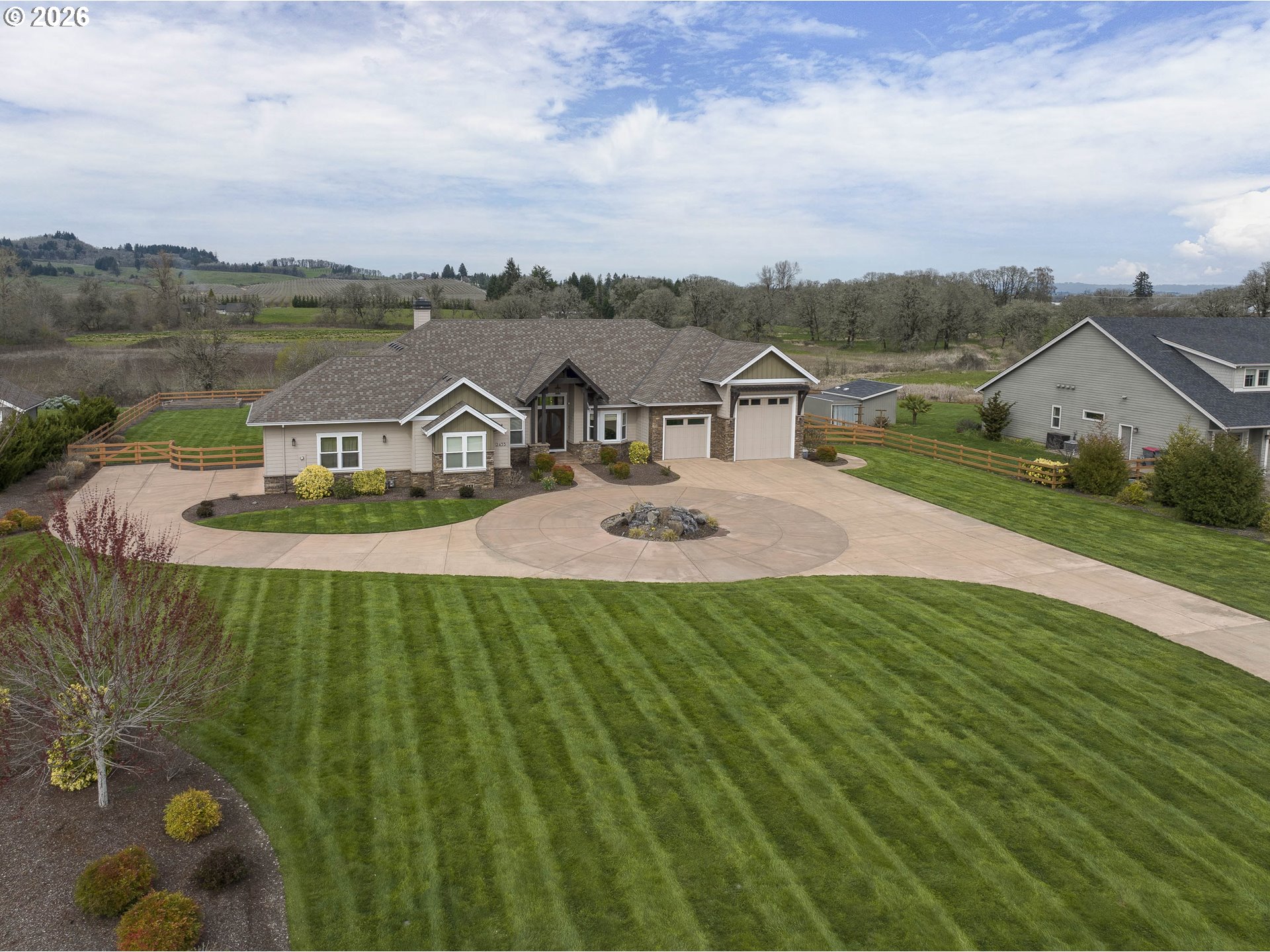 2455 SW WEST WIND DR