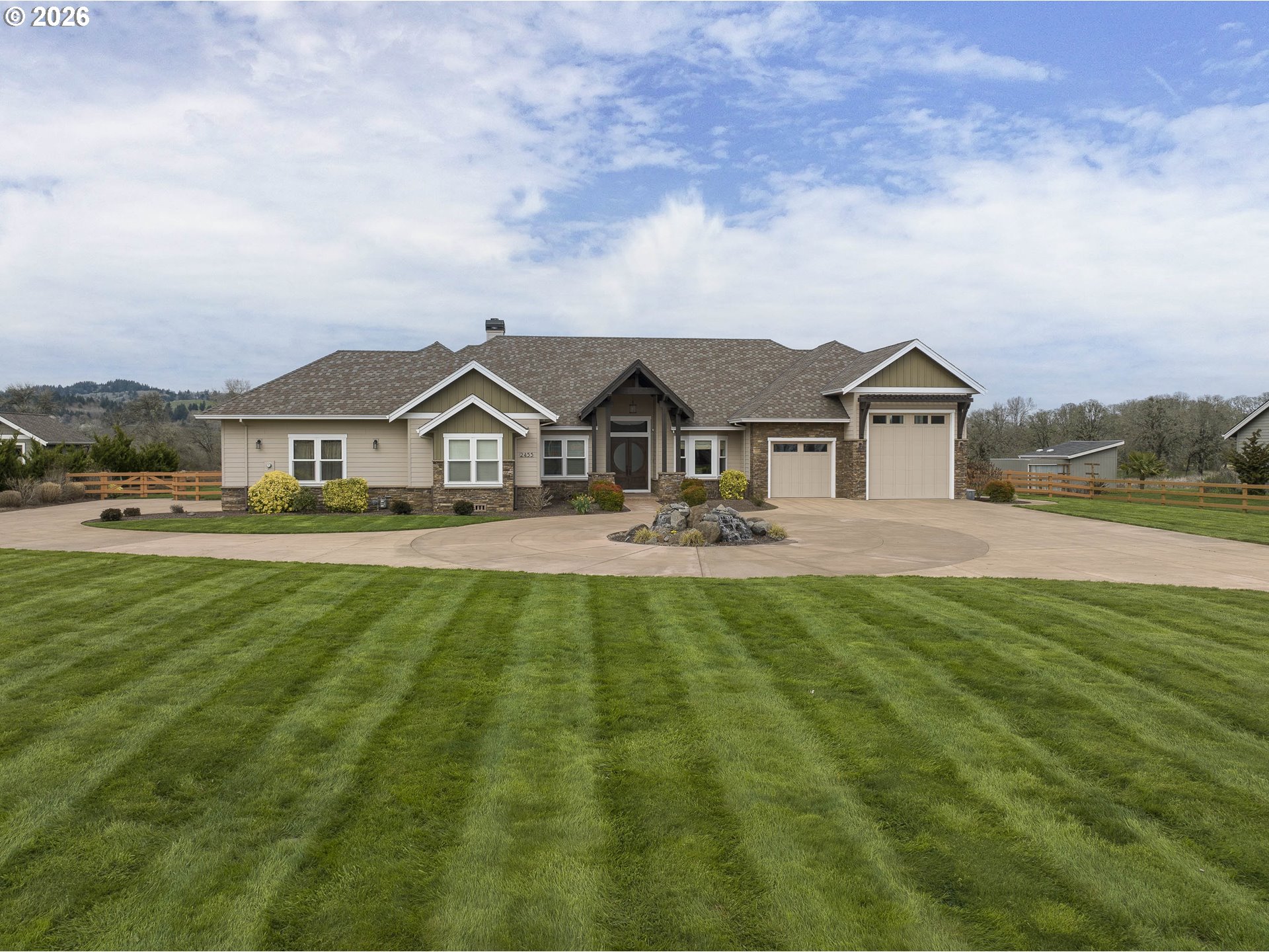 2455 SW WEST WIND DR