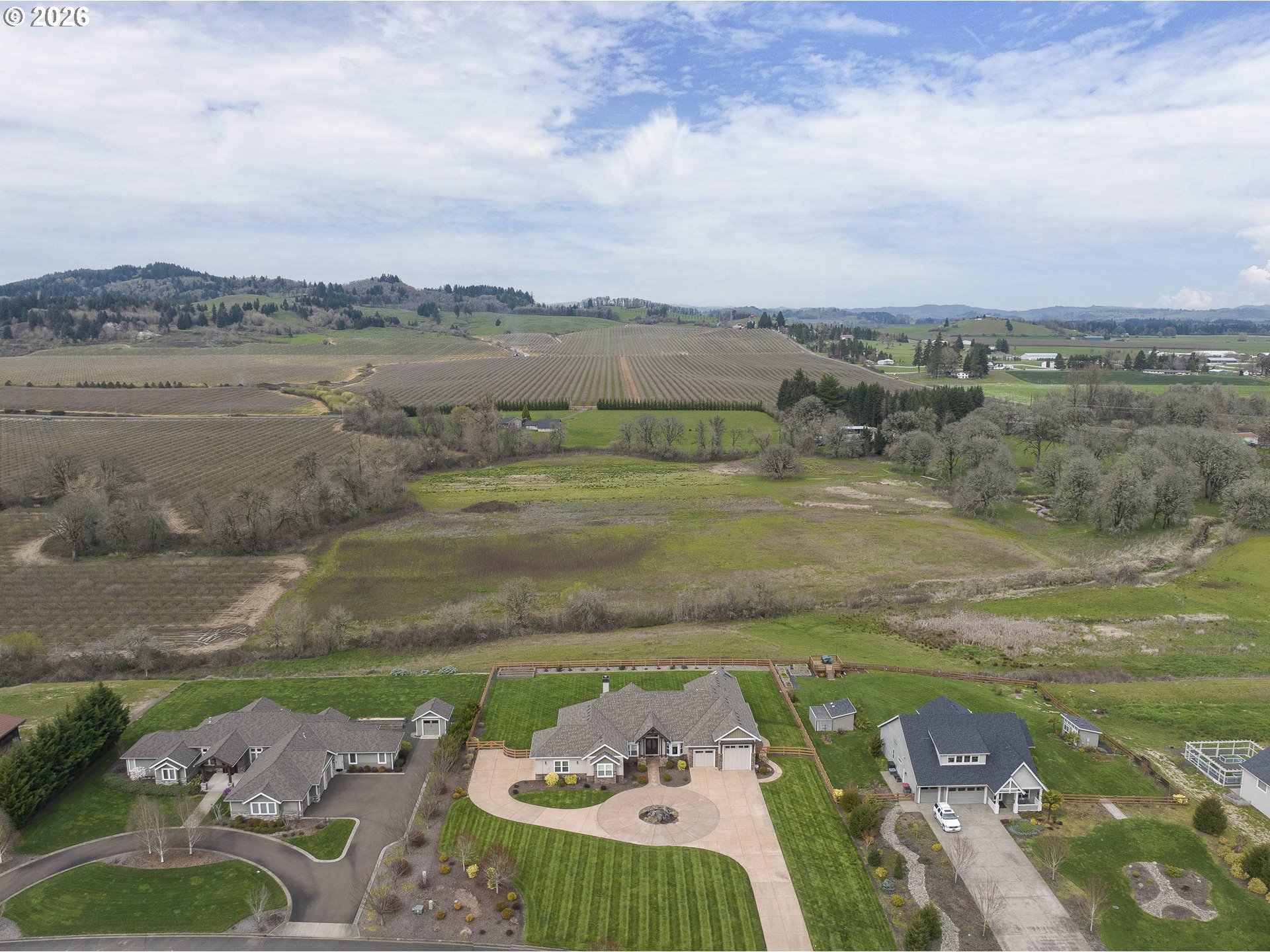 2455 SW WEST WIND DR